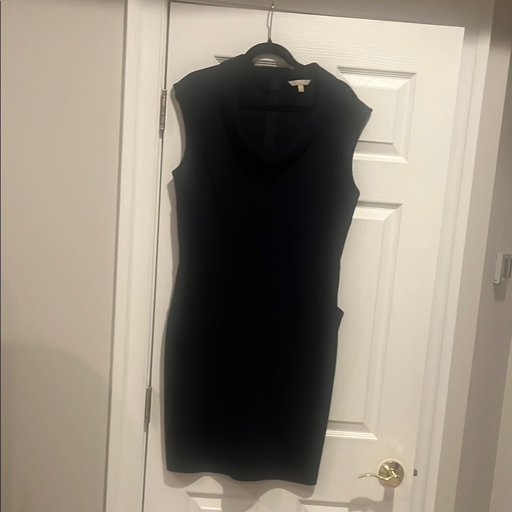 Elegant Navy Sleeveless Dress